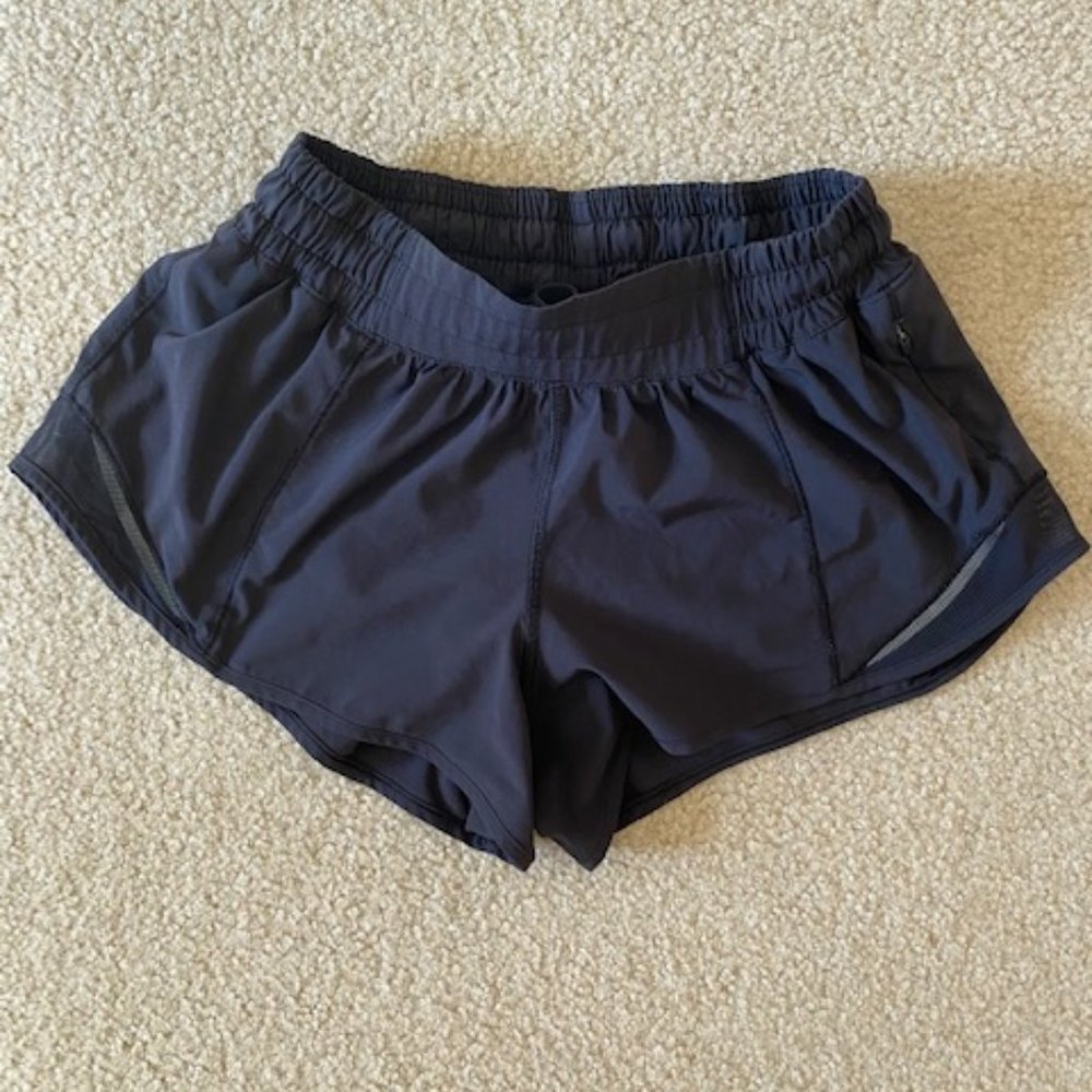 Lululemon Hotty Hot Short 2.5"